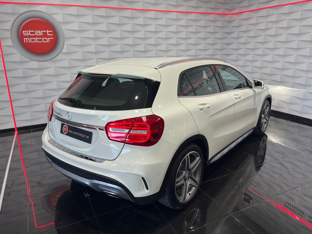 Foto 6 MERCEDES BENZ GLA 220D AMG LINE
