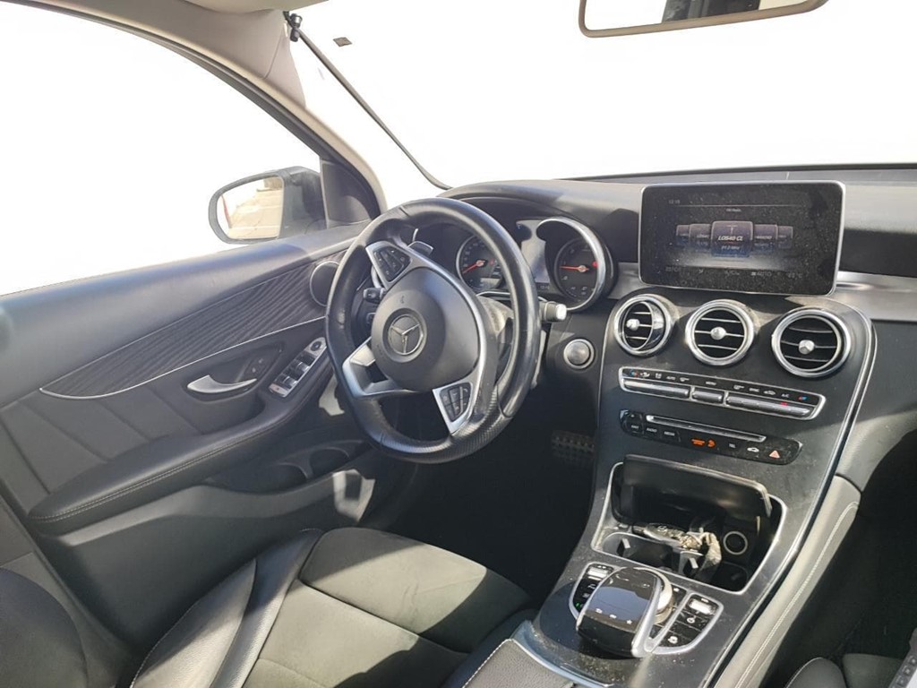 Foto 6 MERCEDES BENZ GLC 220d 4MATIC AMG LINE 2.1 170CV AT9