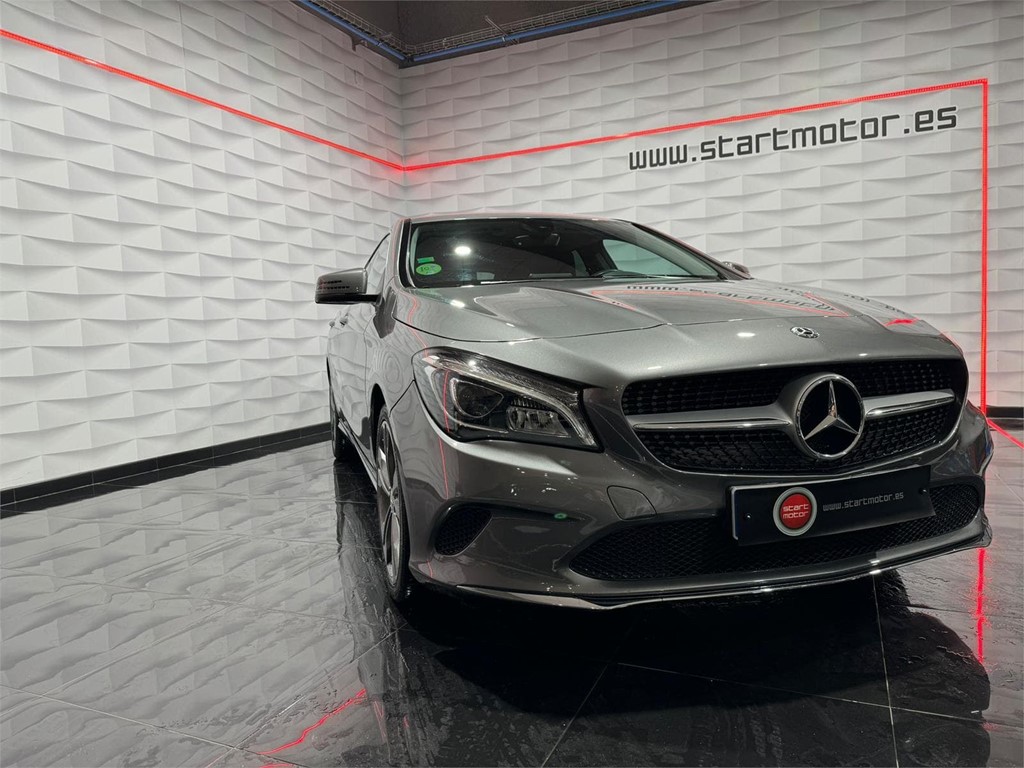 Foto 4 MERCEDES CLA 200 CDI / d Urban 2.1 135CV