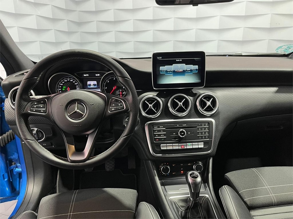 Foto 5 MERCEDES CLASE A 180D URBAN