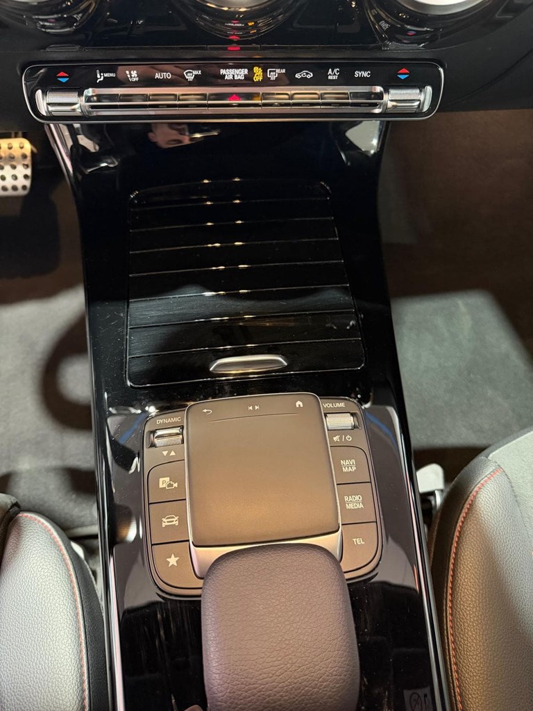 Foto 12 MERCEDES CLASE A 200d