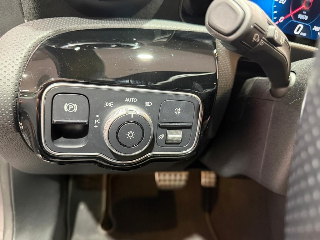 Foto 14 MERCEDES CLASE A 200d