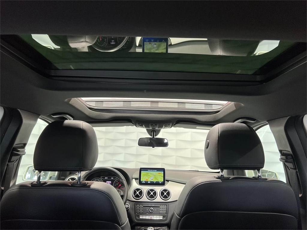 Foto 9 MERCEDES CLASE B 18OD 1.5 110CV