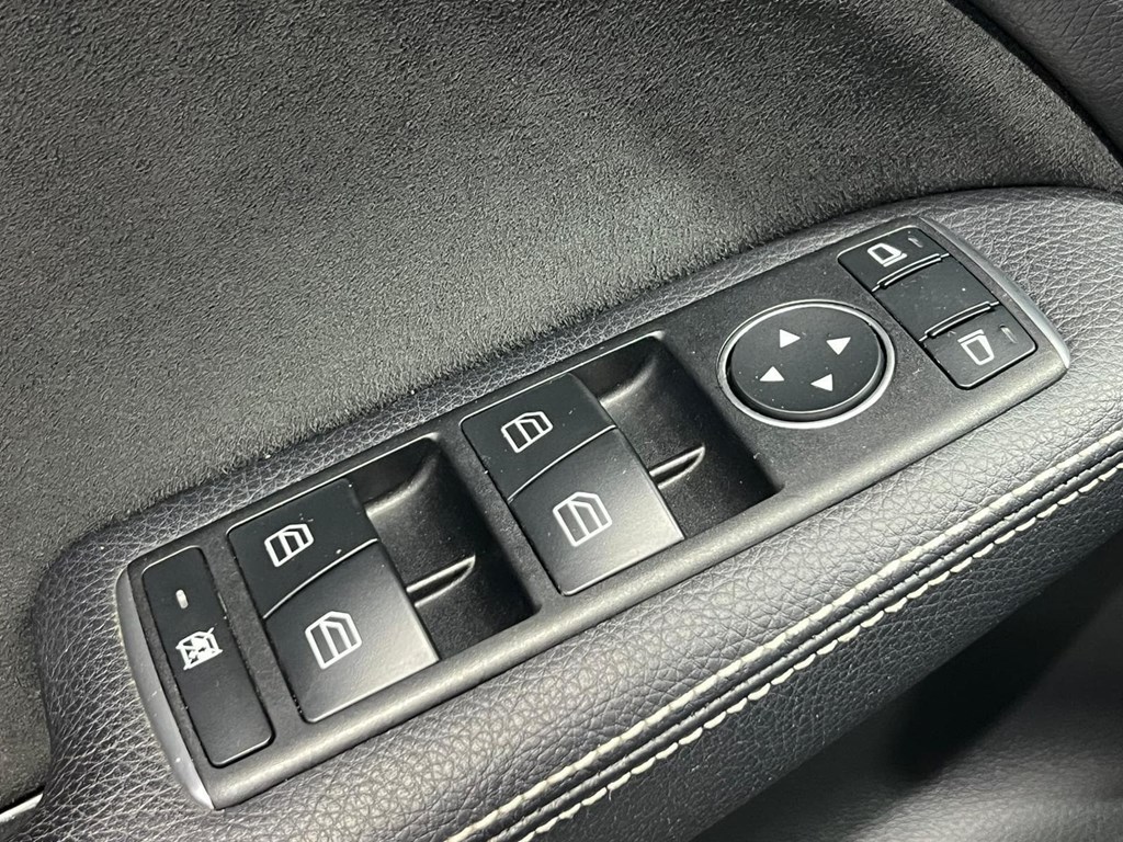Foto 19 MERCEDES CLASE B 200d