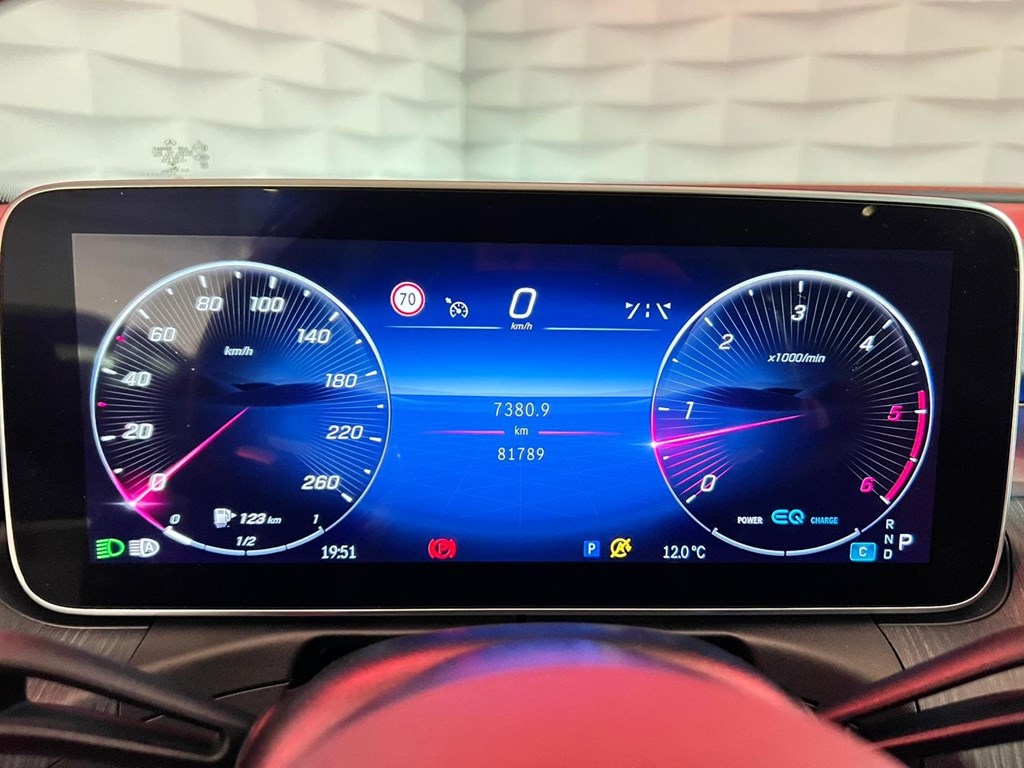 Foto 15 MERCEDES CLASE C 220d AMG LINE 220CV AT9