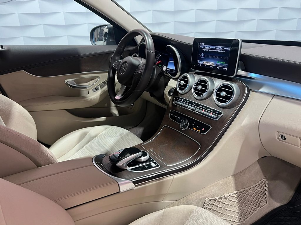 Foto 9 MERCEDES CLASE C 220d EXCLUSIVE
