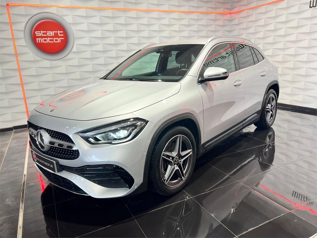 Foto 1 MERCEDES GLA 200d AMG LINE 