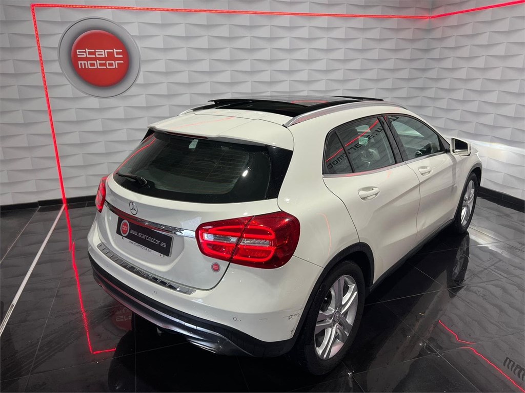 Foto 4 MERCEDES GLA 200d URBAN 7G-DCT 136CV