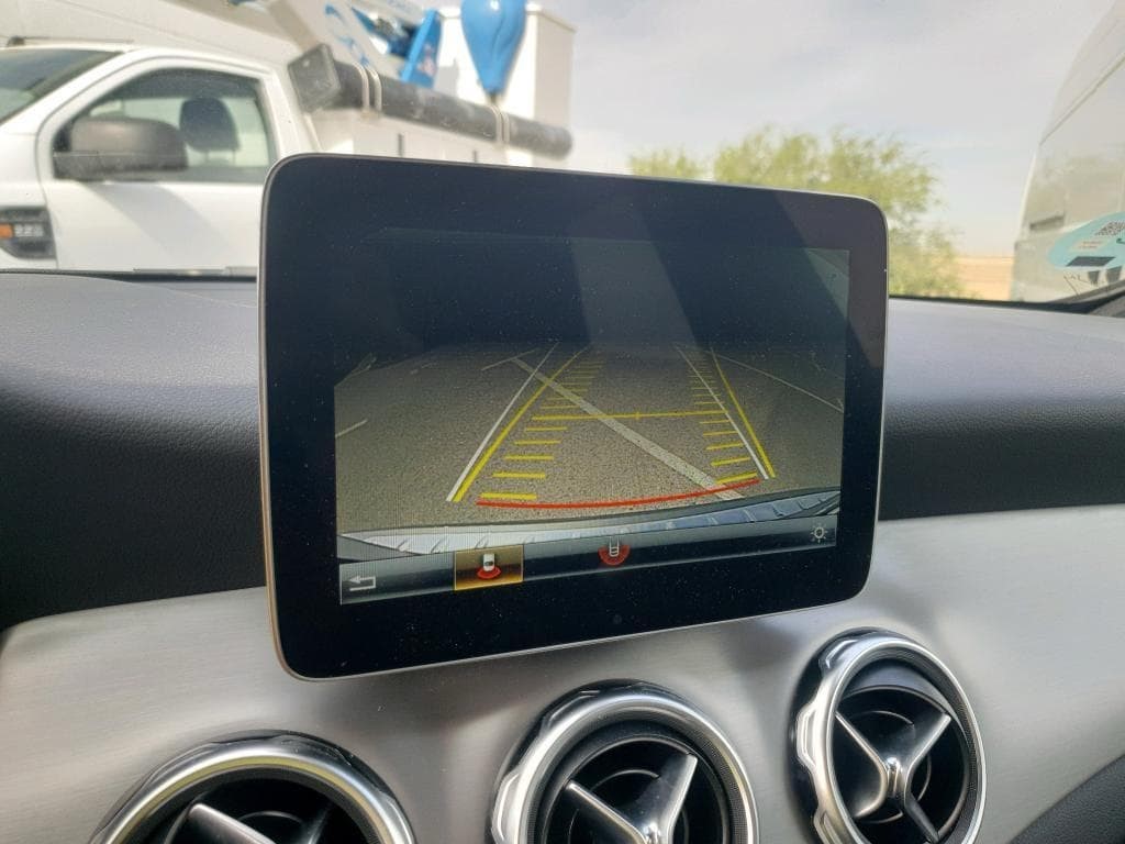 Foto 8 MERCEDES GLA 200d