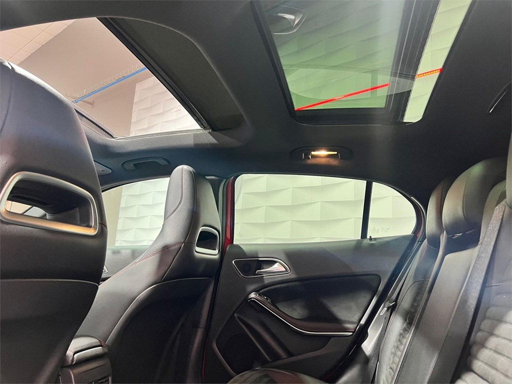 Foto 10 MERCEDES GLA 220CDI AMG LINE 