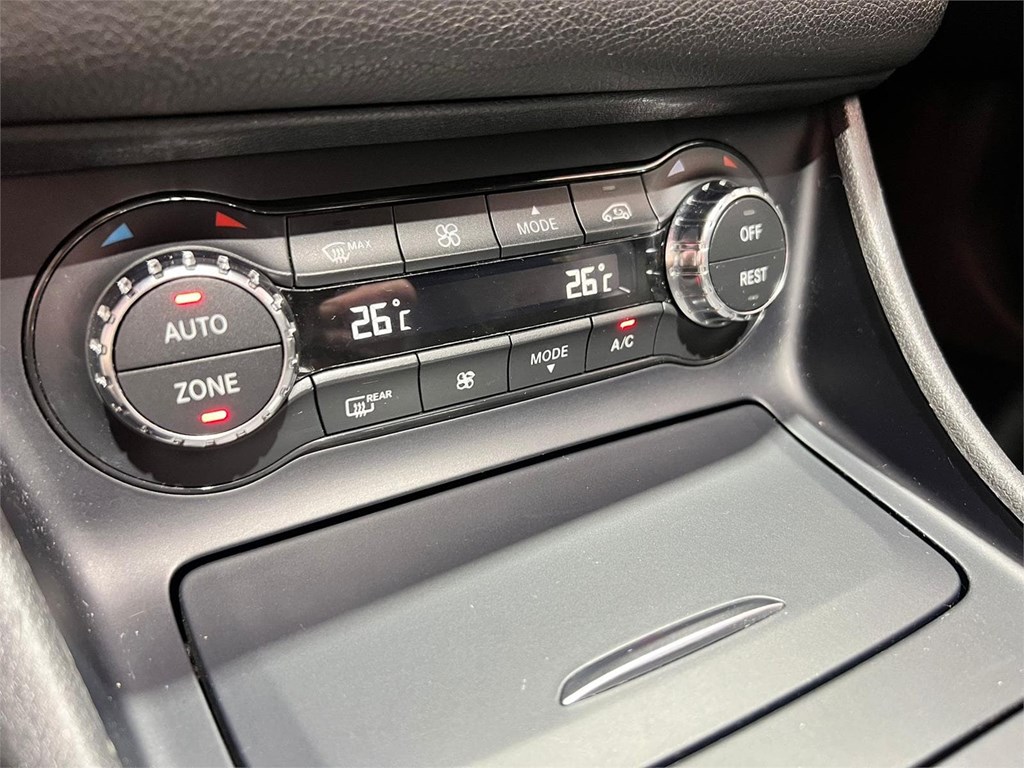 Foto 12 MERCEDES GLA 220CDI AMG LINE 