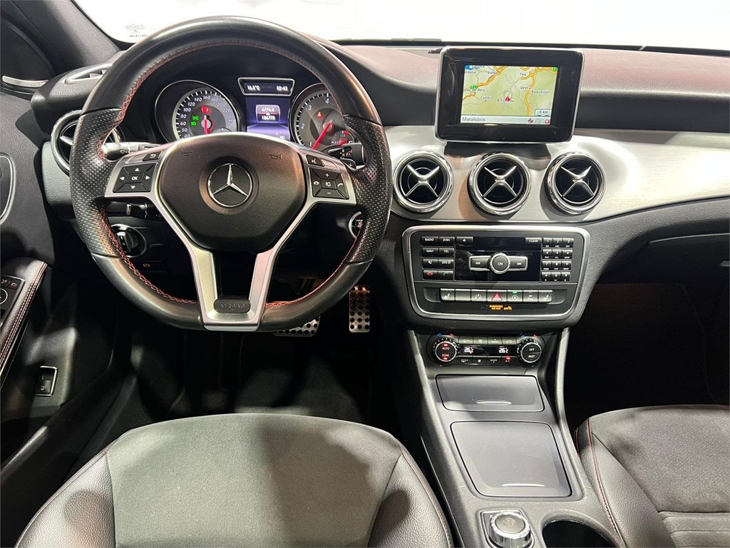 Foto 5 MERCEDES GLA 220CDI AMG LINE 