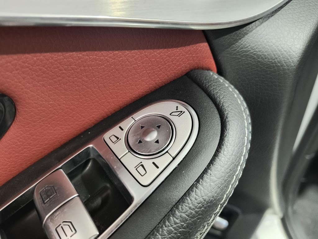 Foto 24 MERCEDES GLC COUPE  220d 4MATIC AMG  194CV