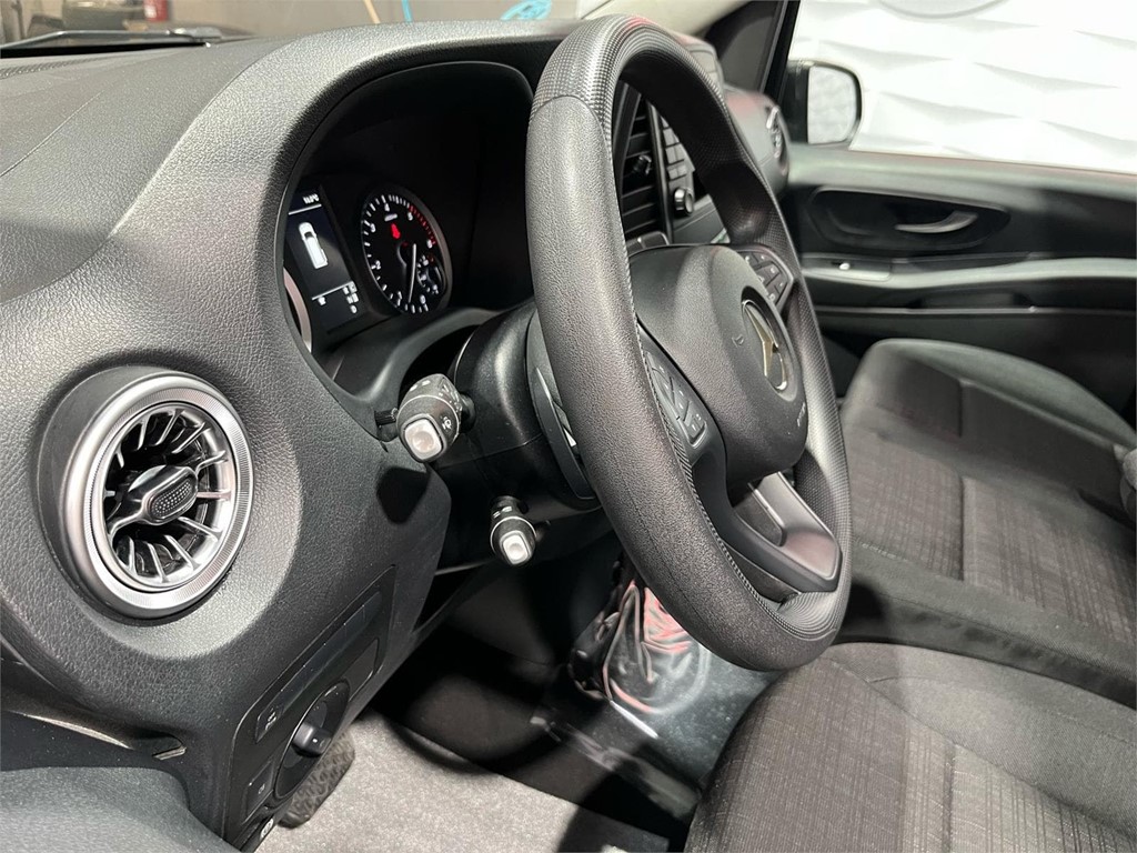 Foto 8 MERCEDES VITO 116CDI TOURER PRO LARGA 