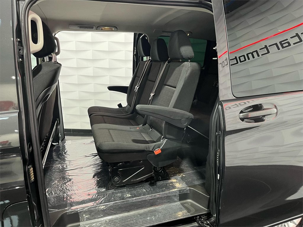 Foto 9 MERCEDES VITO 116CDI TOURER PRO LARGA 