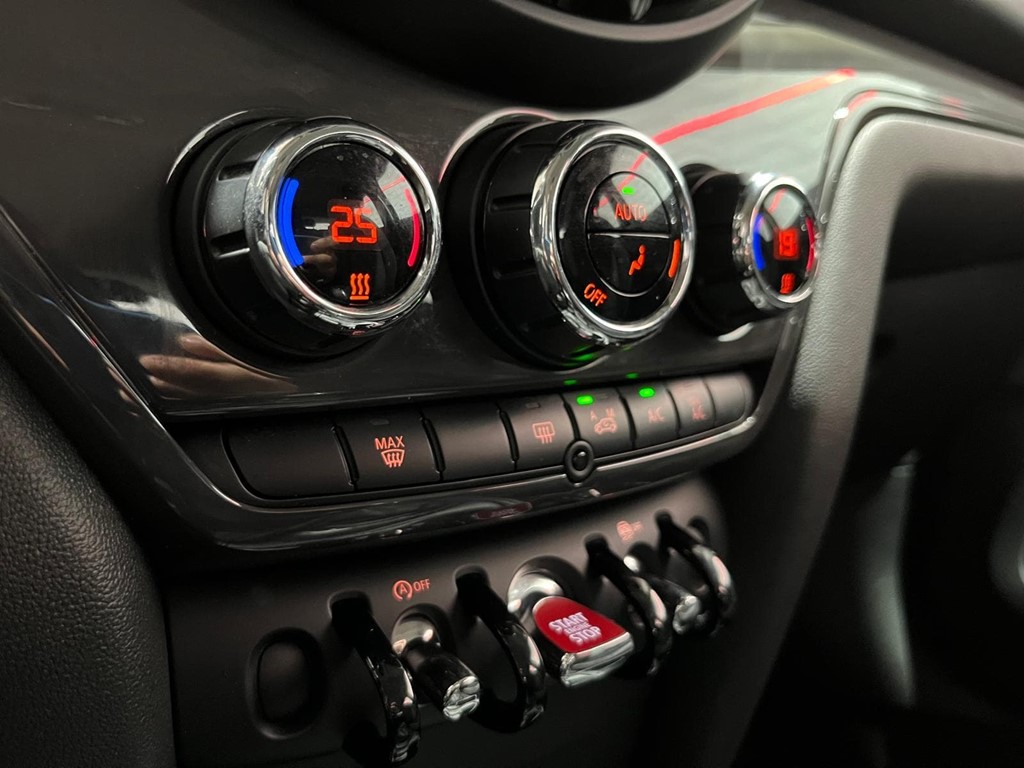 Foto 18 MINI COUNTRYMAN COOPER D 2.0 150CV
