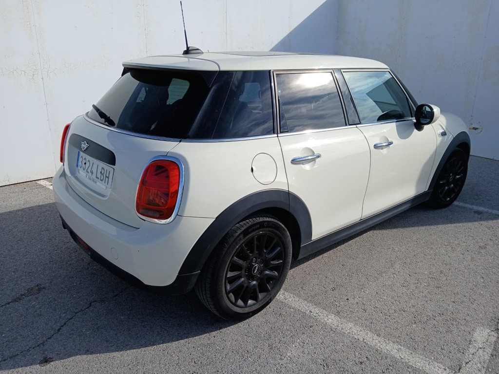 Foto 2 MINI ONE 1.5 100CV MT6 5P