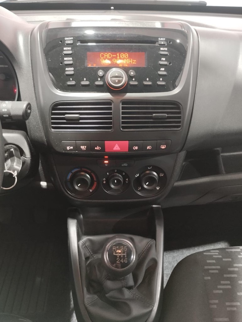 Foto 12 OPEL COMBO VAN TOUR EXPRESSION 1.6 105CV