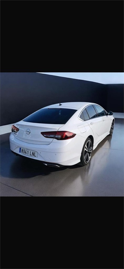 Foto 2 OPEL INSIGNIA LINE PLUS 2.0 176CV AT8