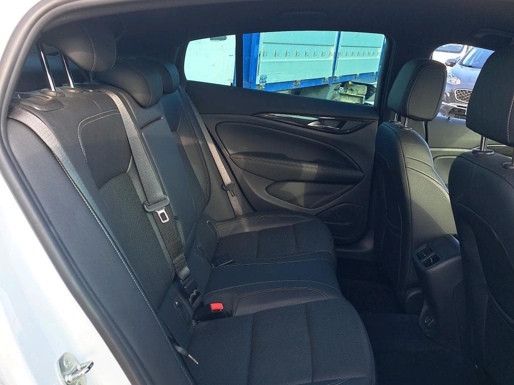 Foto 4 OPEL INSIGNIA LINE PLUS 2.0 176CV AT8
