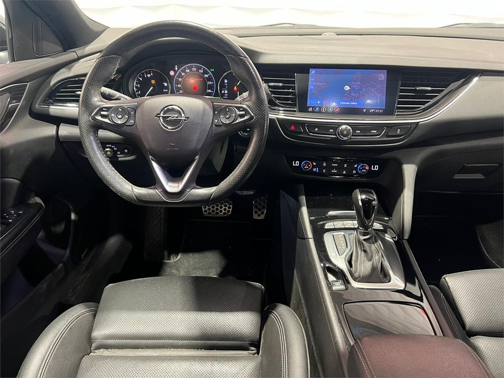 Foto 9 OPEL INSIGNIA LINE PLUS 2.0 176CV AT8