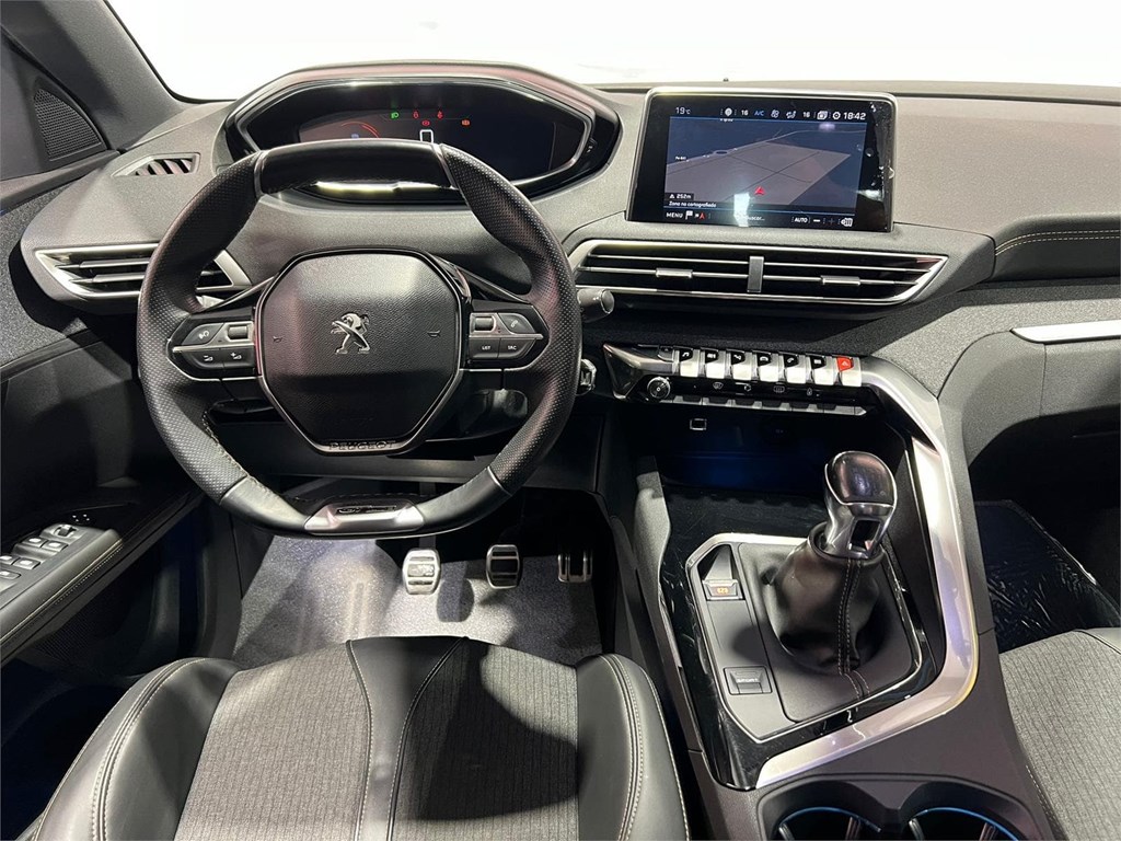 Foto 5 PEUGEOT 3008 GT-LINE 2.0 150CV
