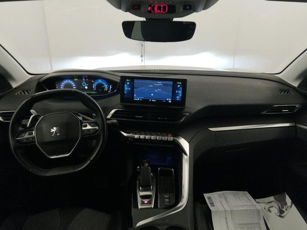 Foto 6 PEUGEOT 3008 HYBRID 225 ALLURE 1.6 PLUG-IN 225CV AT8 E6d
