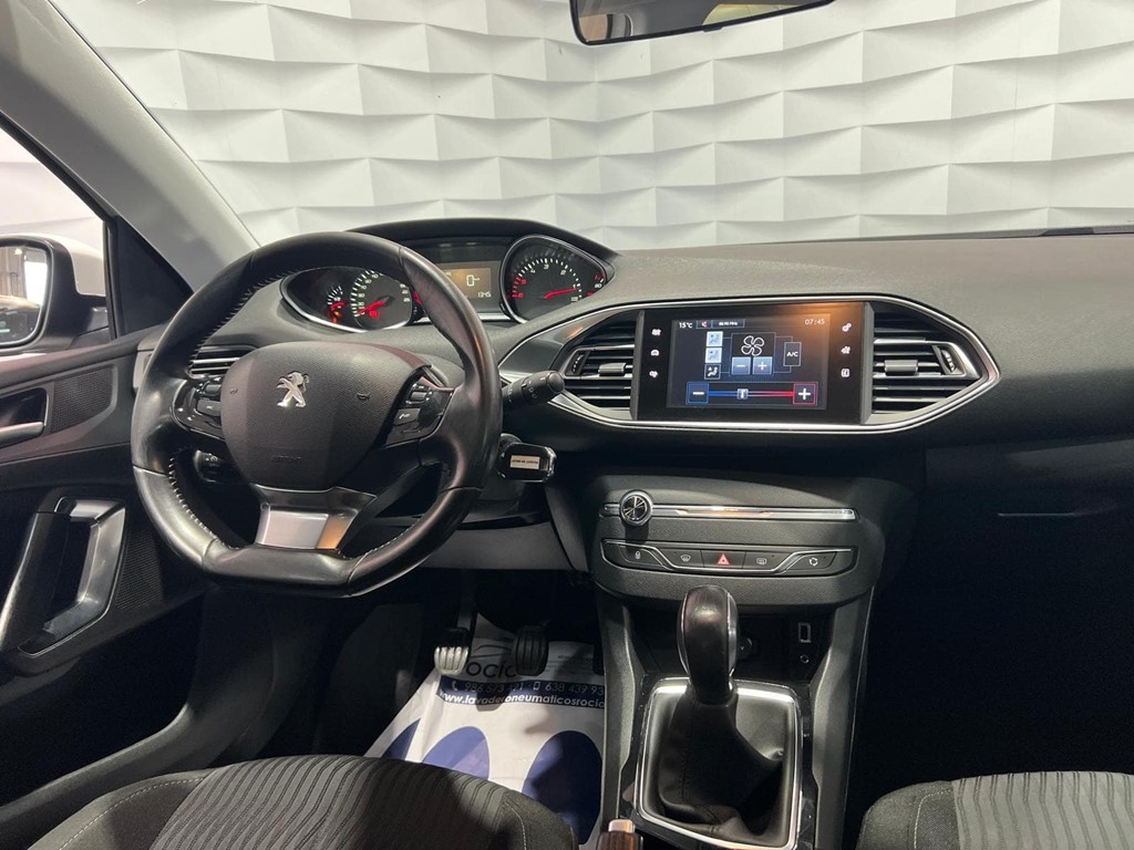 Foto 4 PEUGEOT 308 BUSSINESS LINE 1.6 HDI 100CV