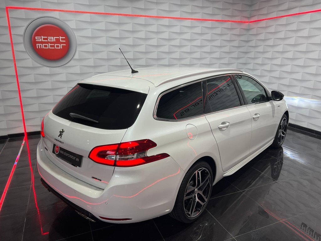 Foto 4 PEUGEOT 308 GT LINE 1.2 130CV