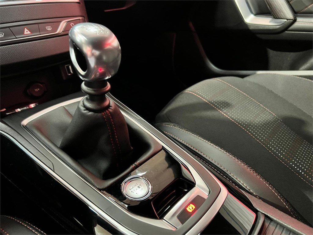 Foto 14 PEUGEOT 308 GT-LINE 1.5 BLUEHDI 130CV