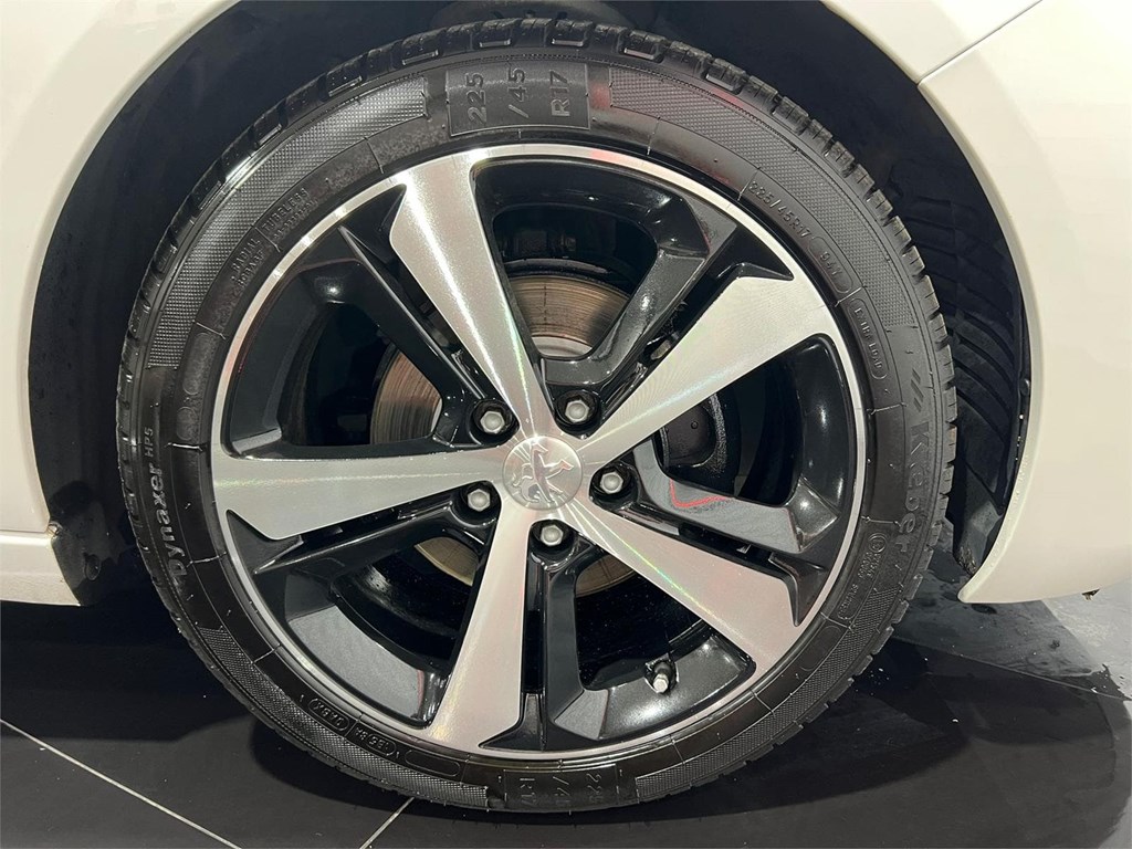 Foto 9 PEUGEOT 308 Tech Edition BlueHDi 130 S&S 6 Vel.