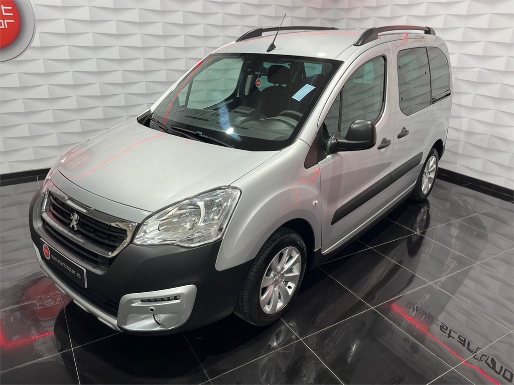 Foto 2 PEUGEOT PARTNER TEPEE ADVENTURE BLUE HDI 1.6 100CV