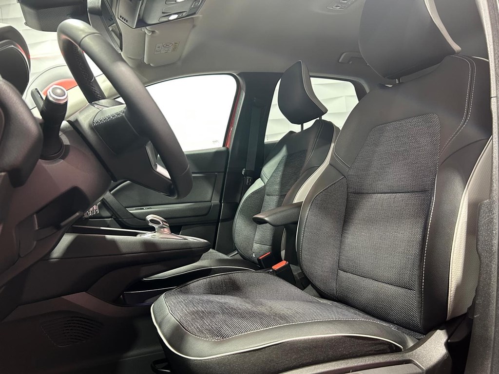Foto 7 RENAULT CAPTUR 1.6 E-TECH PLUG-IN HYBRID 