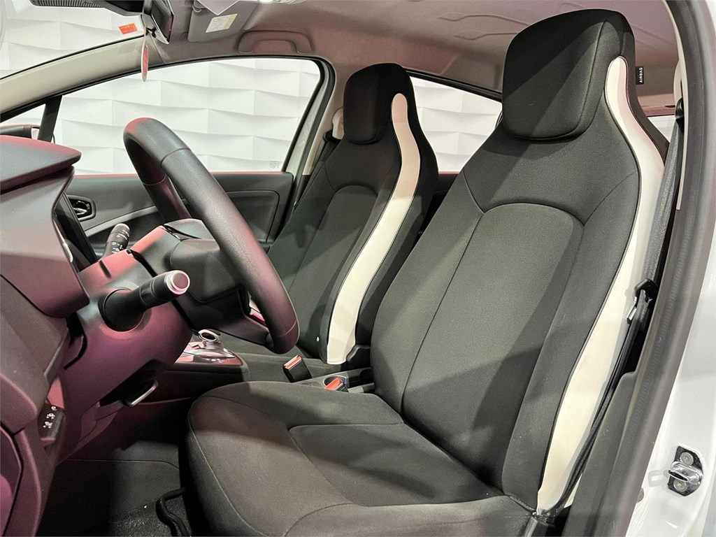 Foto 10 RENAULT ZOE LIFE 109CV