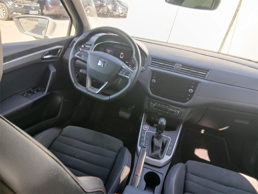 Foto 3 SEAT ARONA 1.0 TSI 115CV DSG FR