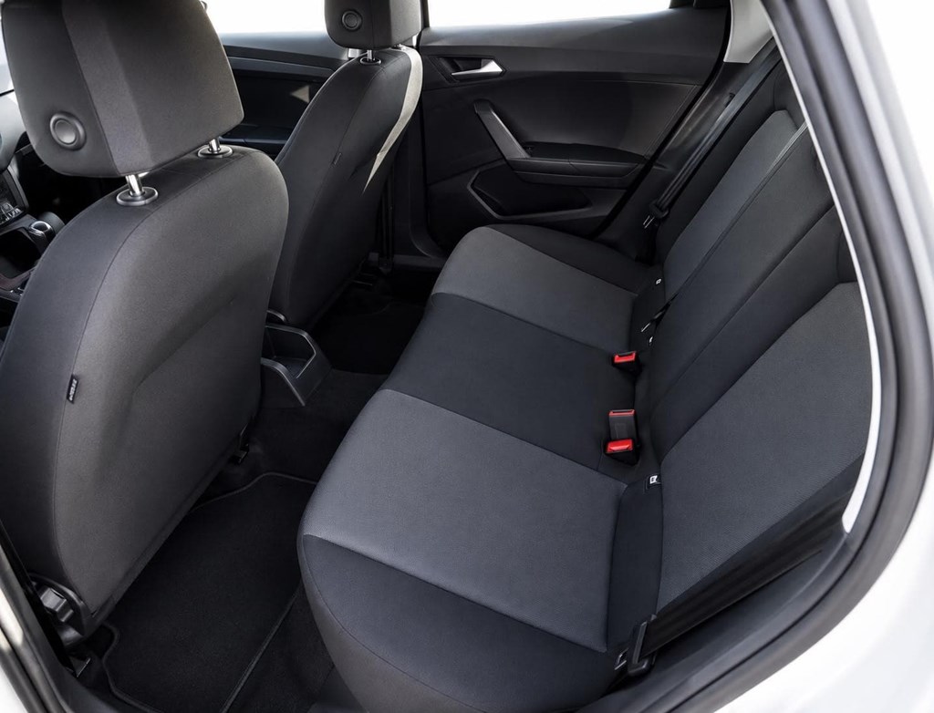 Foto 7 SEAT ARONA 1.6 TDI REFERENCE ECO 