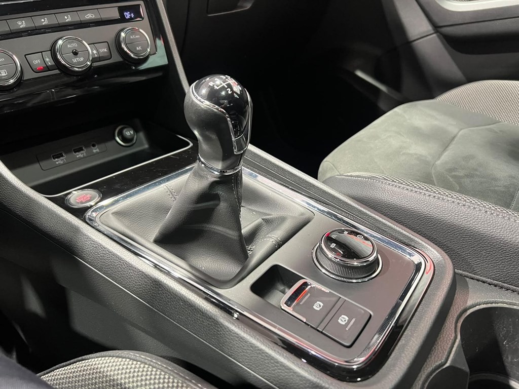 Foto 18 SEAT ATECA 1.6 TDI EXCELLENCE