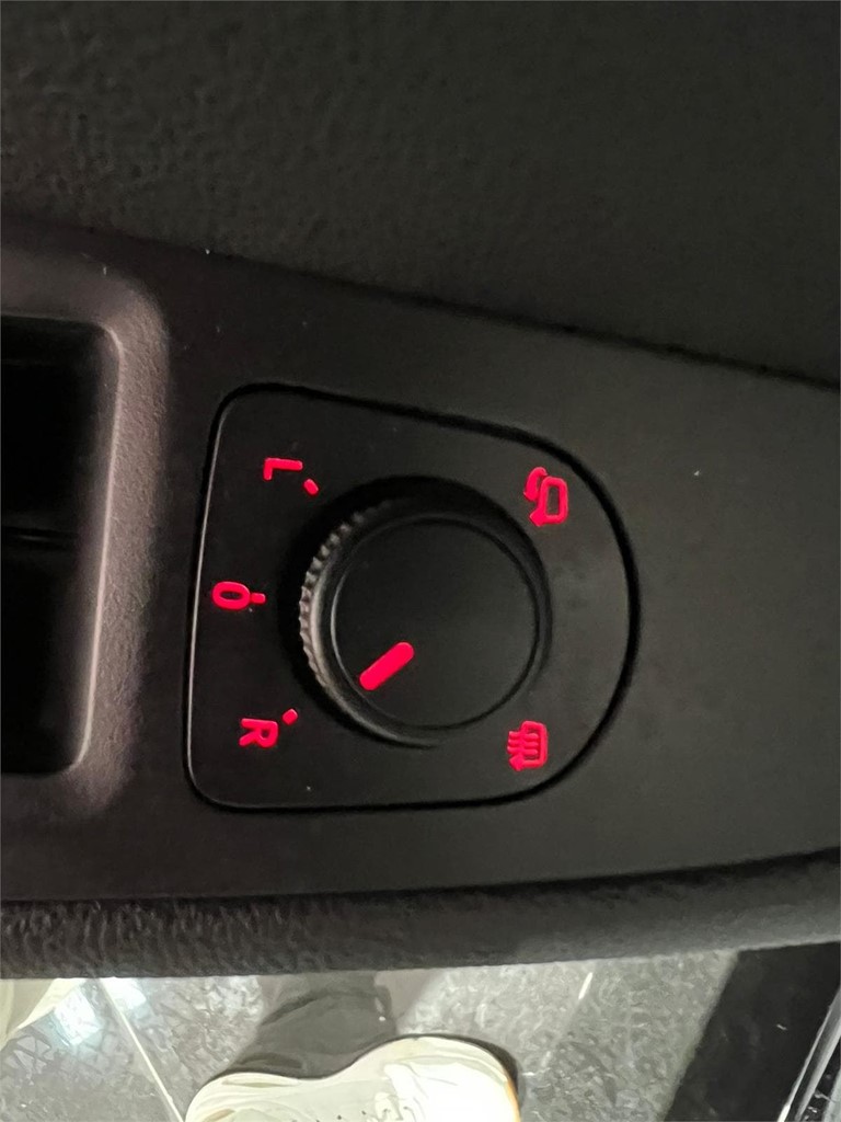 Foto 19 SEAT LEON FR EDITION 2.0 TDI 150CV AT7