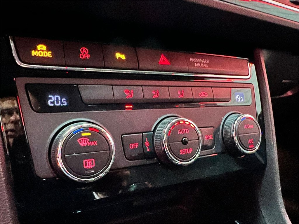 Foto 13 SEAT LEON FR TDI 2.0 150CV