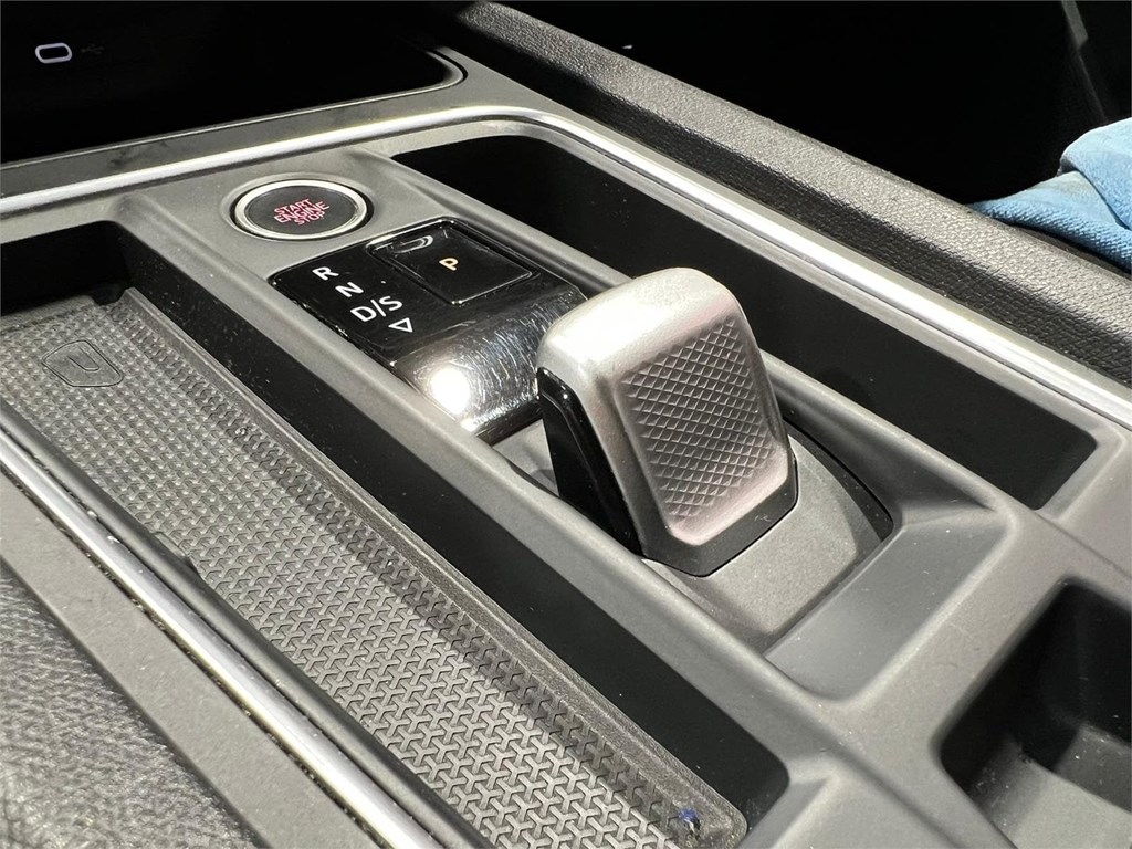 Foto 11 SEAT LEON SP 1.5 eTSI DSG S&S FR GO L DSG 150CV