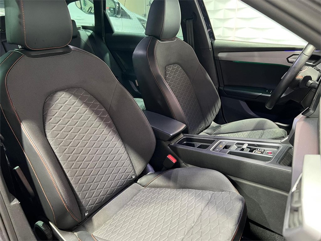 Foto 8 SEAT LEON SP 1.5 eTSI DSG S&S FR GO L DSG 150CV