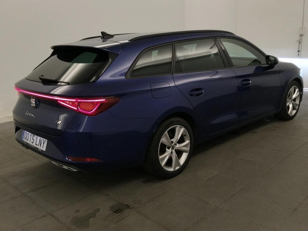 Foto 2 SEAT LEON SPORTSTOURER FR 1.5 TSI 150CV AT7 E6d