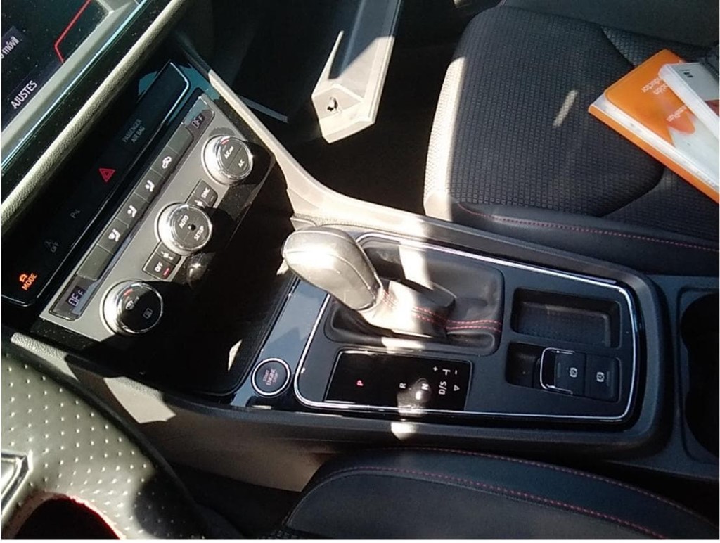Foto 8 SEAT LEON ST 2.0 TDI 150CV DSG-7 FR ED.PLUS