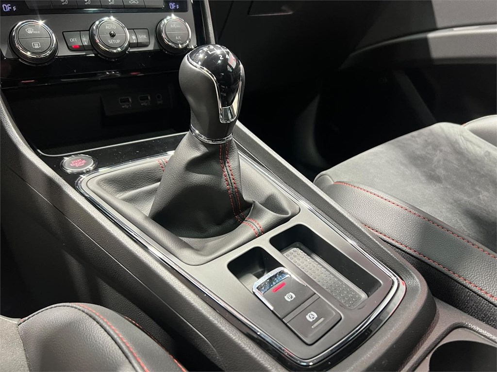 Foto 17 SEAT LEON TDI 2.0 FR FAST EDITION PLUS
