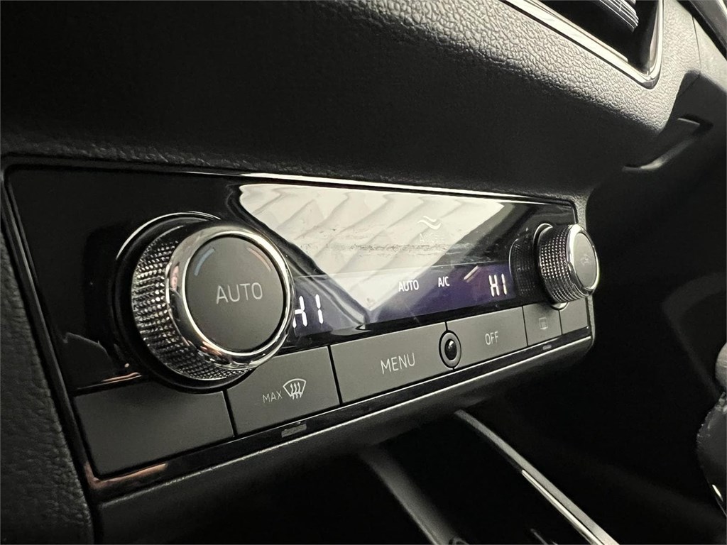 Foto 13 SKODA KAMIQ 1.0 TSI AMBITION 110CV DSG