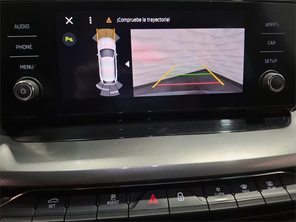 Foto 15 SKODA OCTAVIA COMBI 2.0TDI AMBITION 115cv