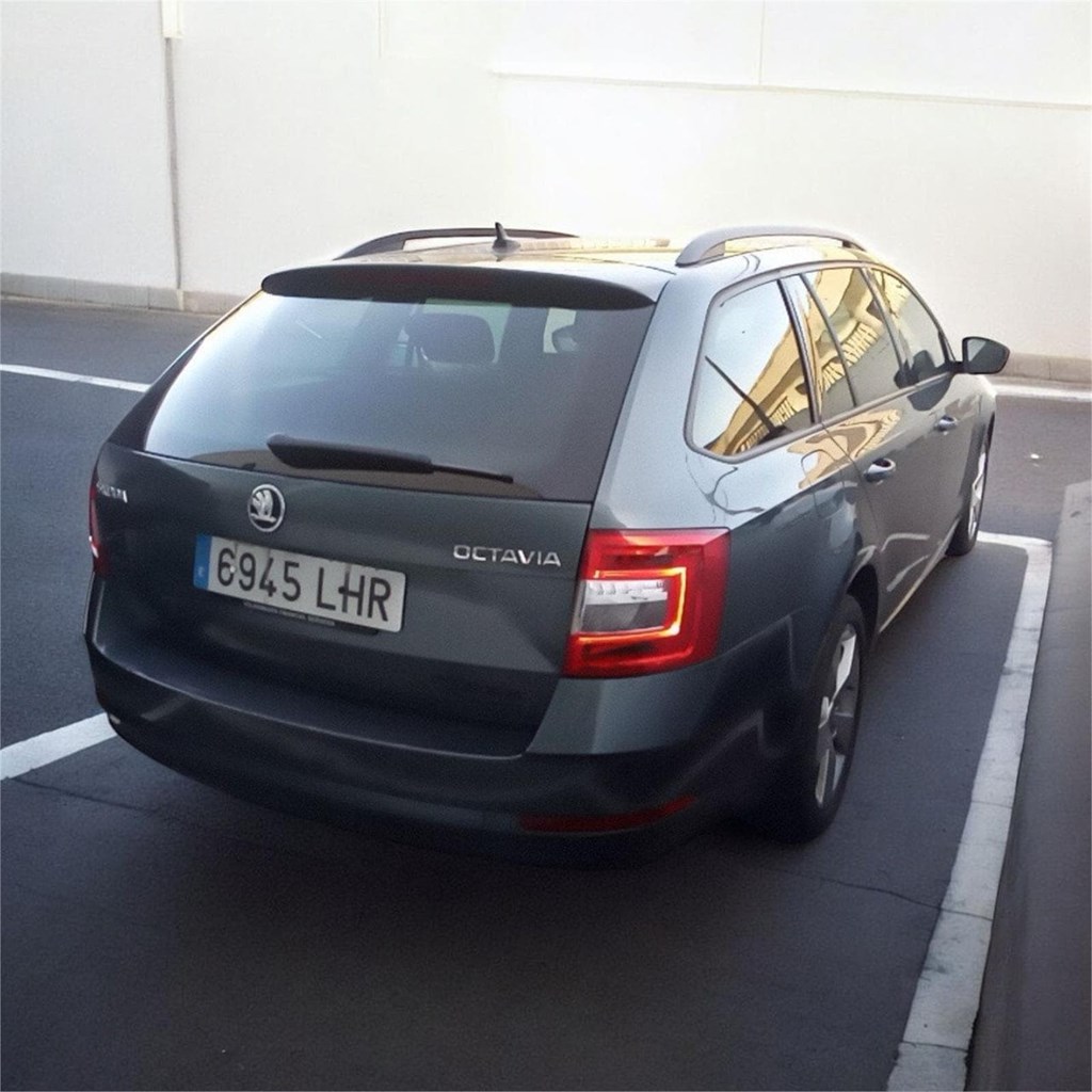 Foto 4 SKODA OCTAVIA COMBI 2.0TDI CR STYLE 150