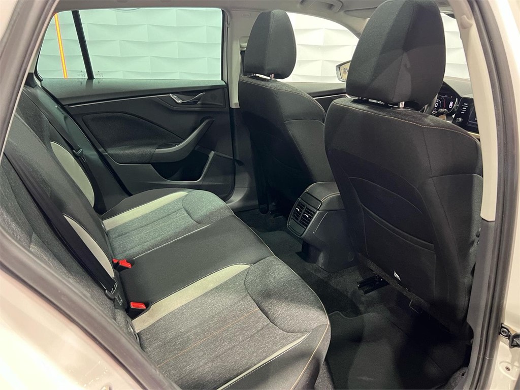Foto 6 SKODA SCALA 1.0 TSI 115CV DSG STYLE