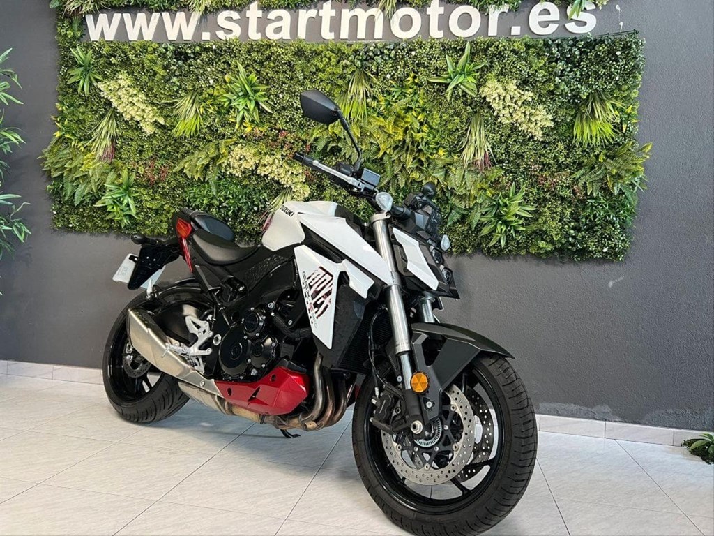 Foto 3 SUZUKI GSX-S 950