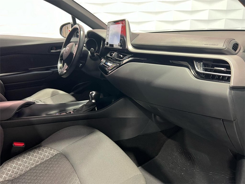 Foto 12 TOYOTA C-HR 1.8 125H ACTIVE 